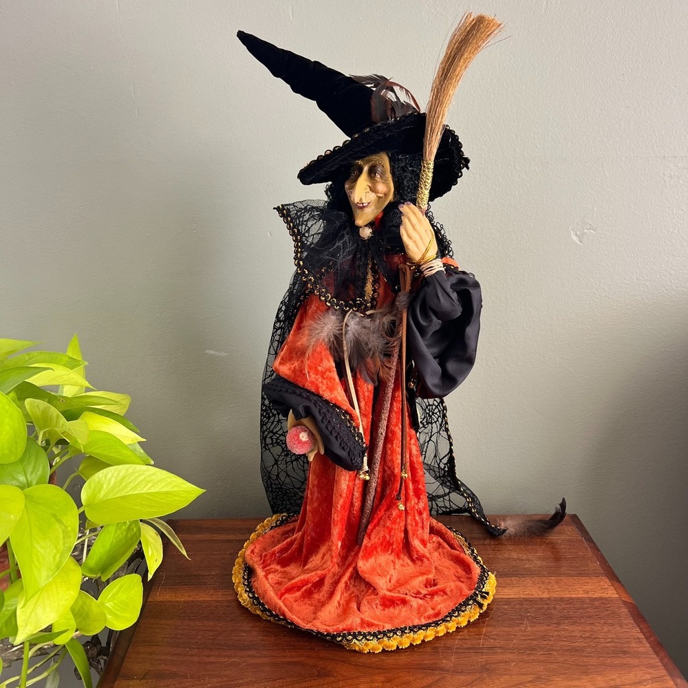Grandin Road Esmeralda Witch Figure Halloween Decor Collectible Witch Display